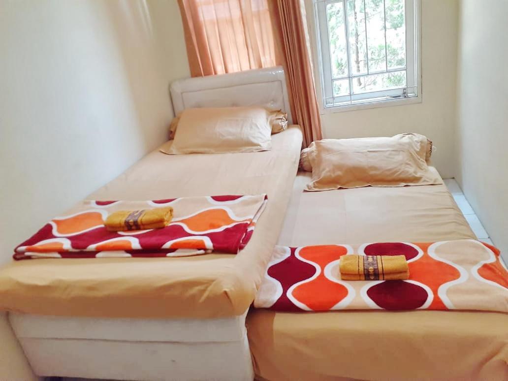 Отель Kost Carmelia Syariah Baranangsiang Богор Экстерьер фото